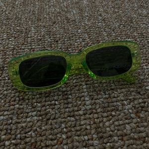 RETRO GREEN SUNNIES 💚